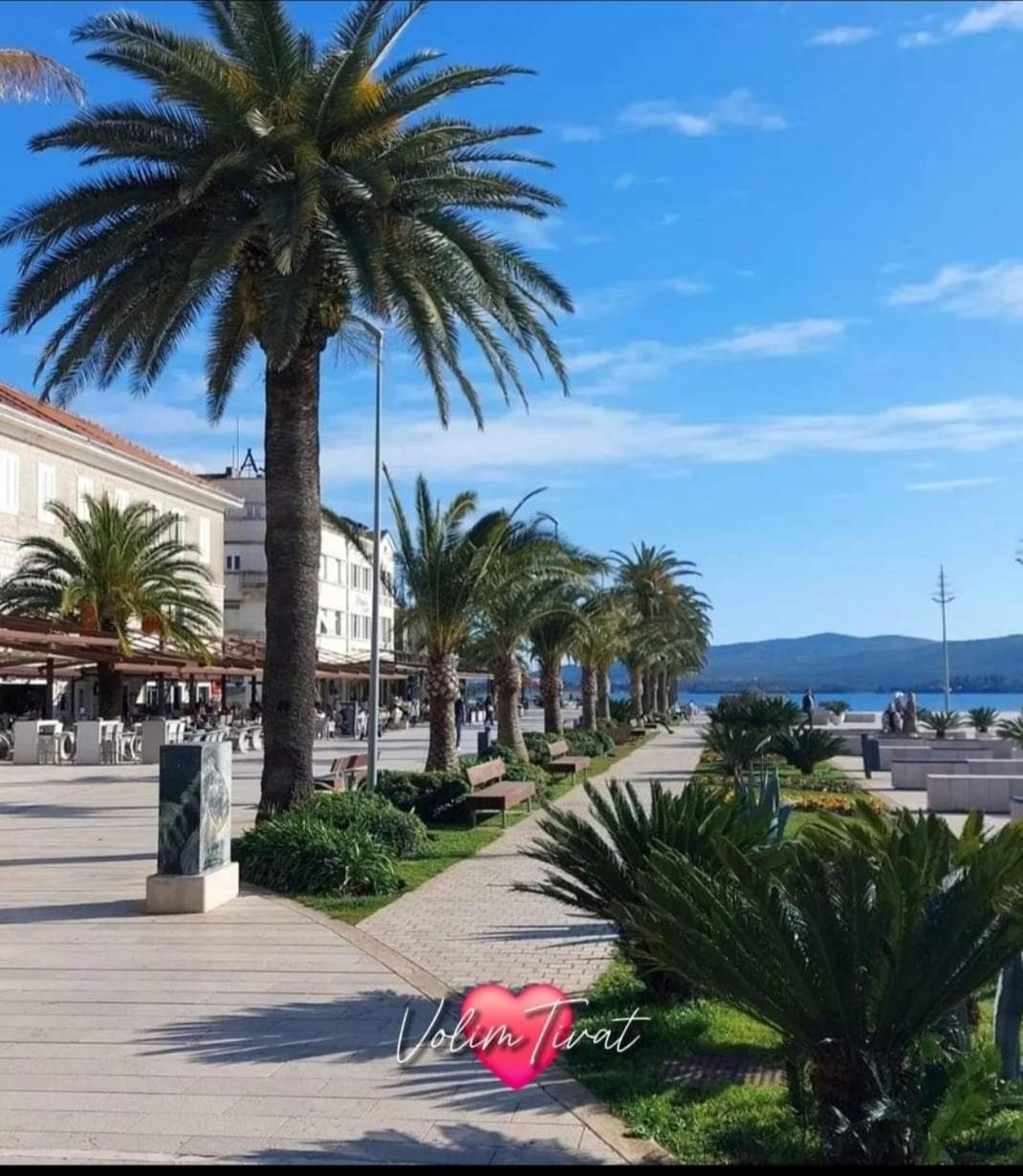 Apartmani Bekonja Tivat Exteriör bild